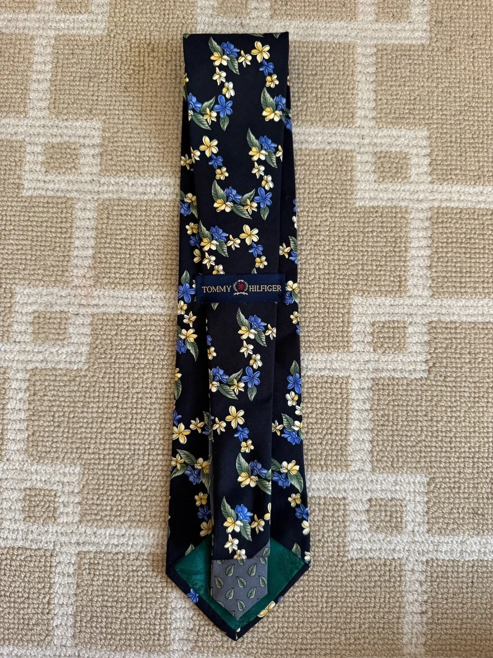 Tommy Hilfiger Floral Silk Tie Navy Blue Yellow Green Italy Preppy Necktie